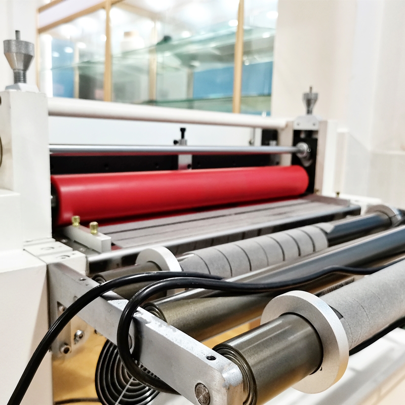 Automatic Printed Label Roll To Sheet Cutting Machine